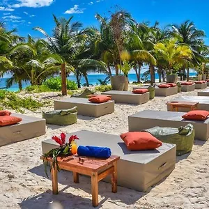 Hotell Mia Tulum Beachfront Resort - Ocean View Suites And Beach Club, Tulum